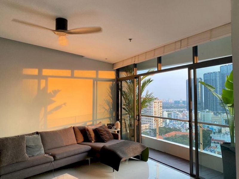 Nhà hướng chính Tây thường đón nắng gắt vào buổi chiều