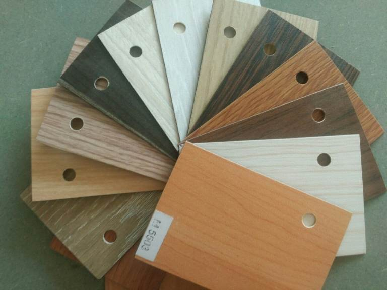 Gỗ MDF và MFC loại nào tốt hơn? Cách phân biệt và ứng dụng thực tế