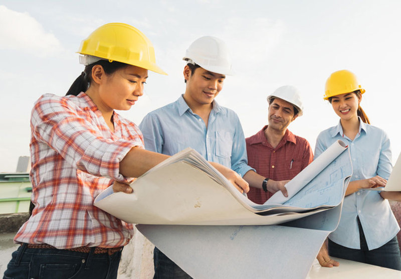 Đi công trình thực tế cũng là cách để tích lũy kinh nghiệm học thiết kế nội thất